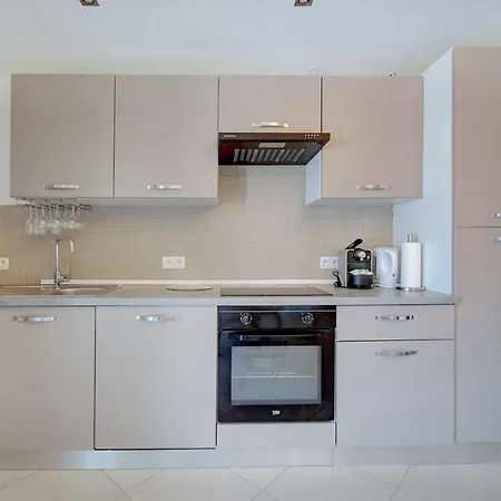 Immogroom - Terrace - 2 Bedrooms - Downtown - Air Conditioning - Wifi Apartment *